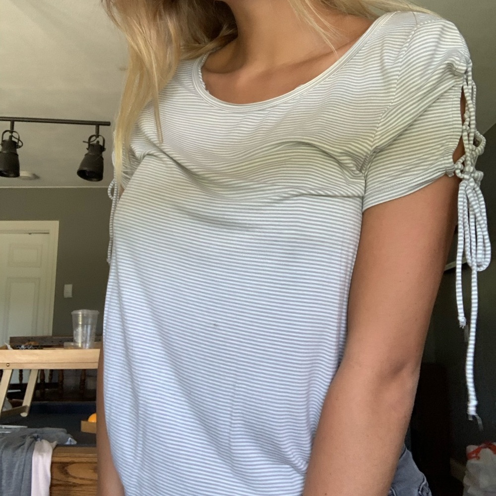 short sleeve T-shirt